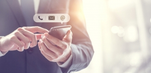 &Epsilon;&pi;&iota;&kappa;&omicron;&iota;&nu;&omega;&nu;ί&alpha;