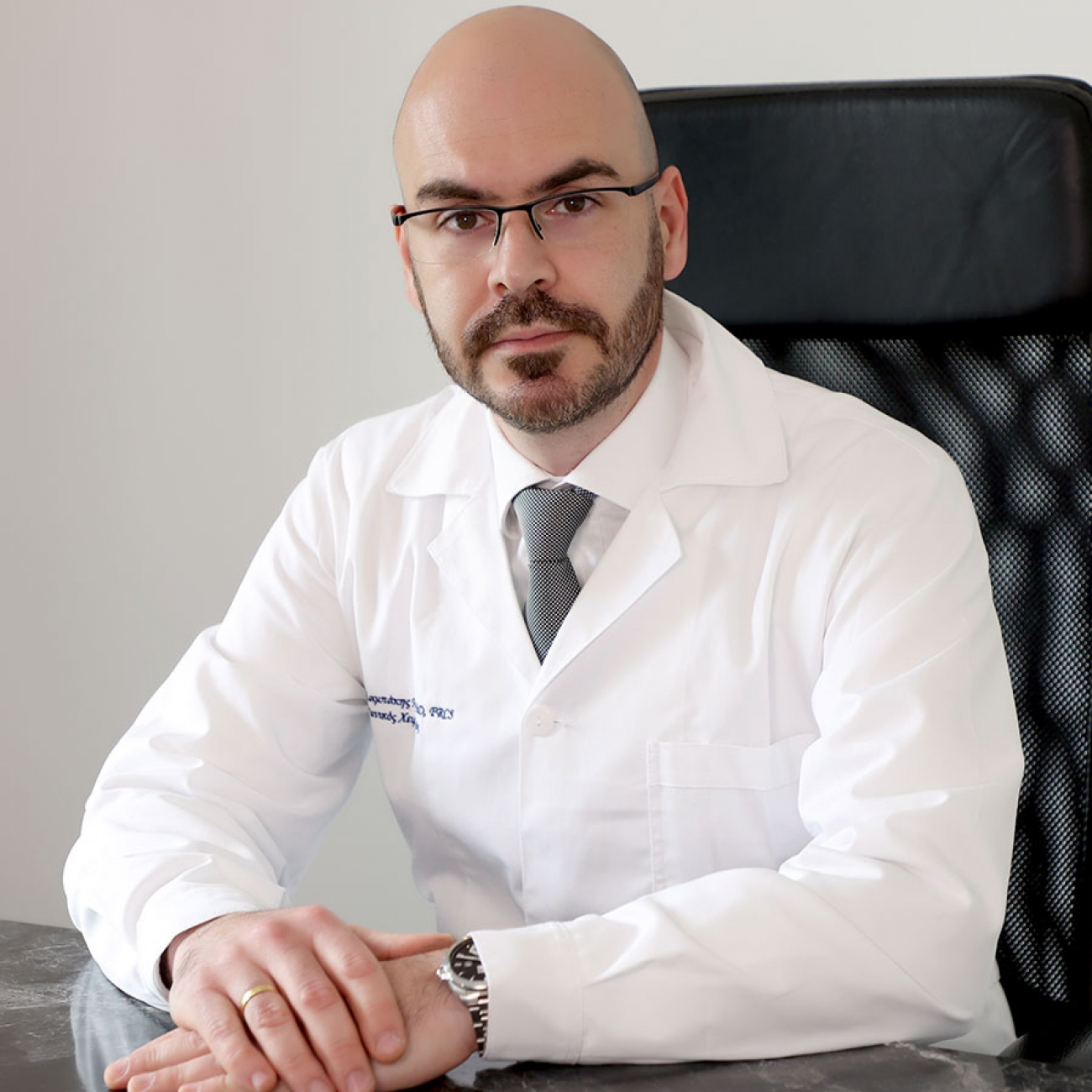 Dr &Beta;&alpha;&sigma;ί&lambda;&epsilon;&iota;&omicron;&sigmaf; &Chi;&alpha;&rho;&alpha;&lambda;&alpha;&mu;&pi;ά&kappa;&eta;&sigmaf;